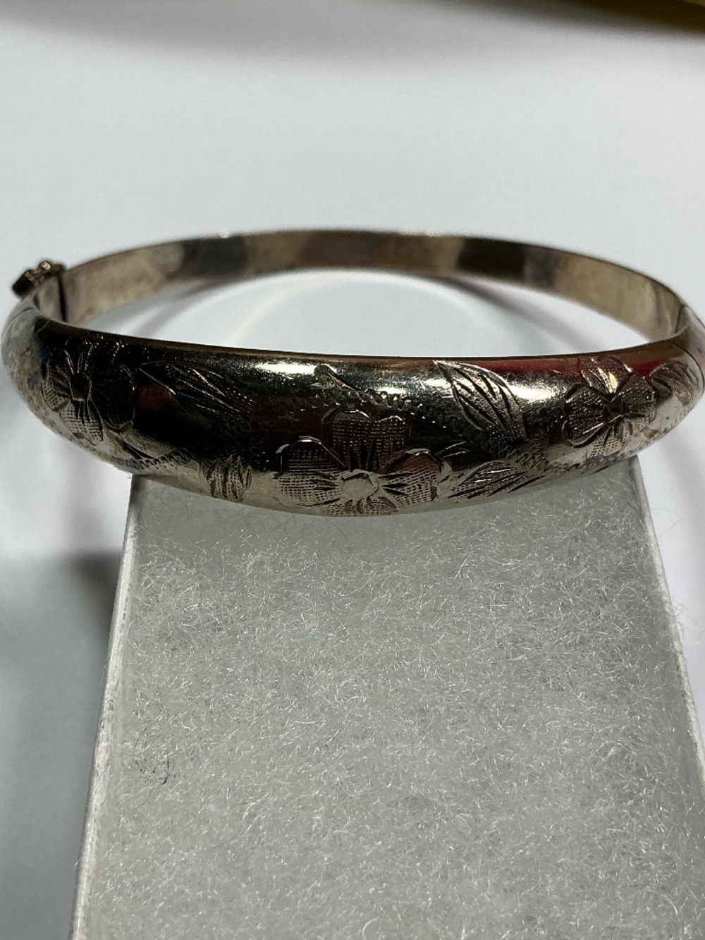 Sterling Silver Etched Floral Hinged Bracelet. 2.25 inch diameter